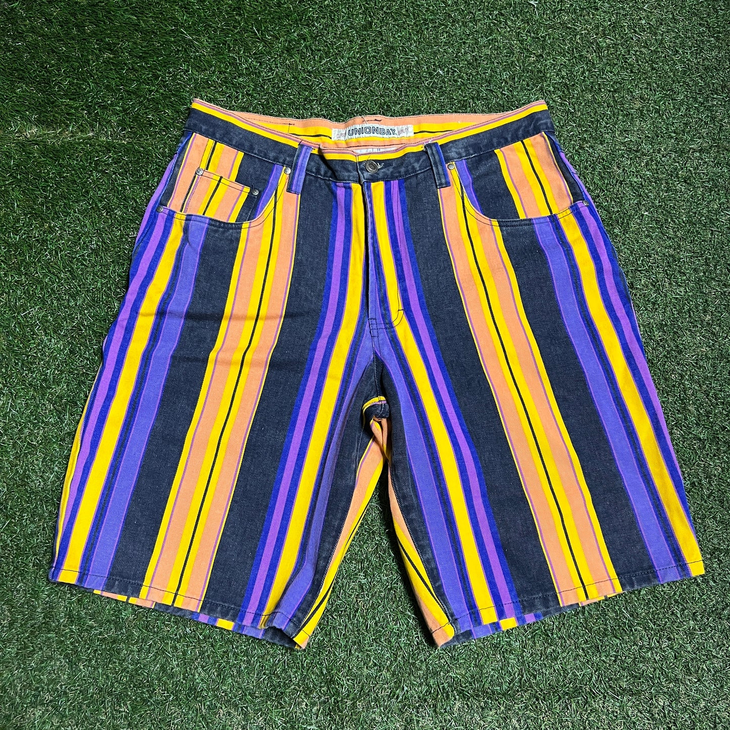 Y2K Unionbay Multi Color Striped Shorts Size 36 USED v16356