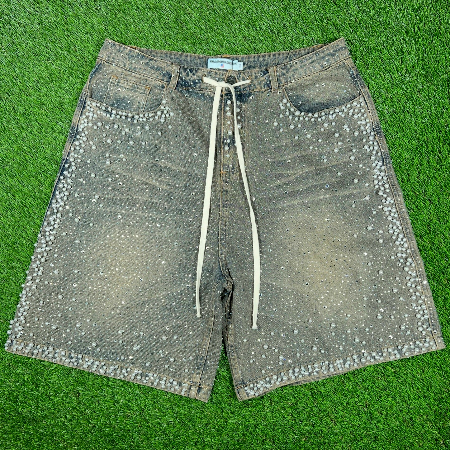 Vale Rainforst Rhinestone Denim Washed Jean Jhorts Size 34 NEW x14790