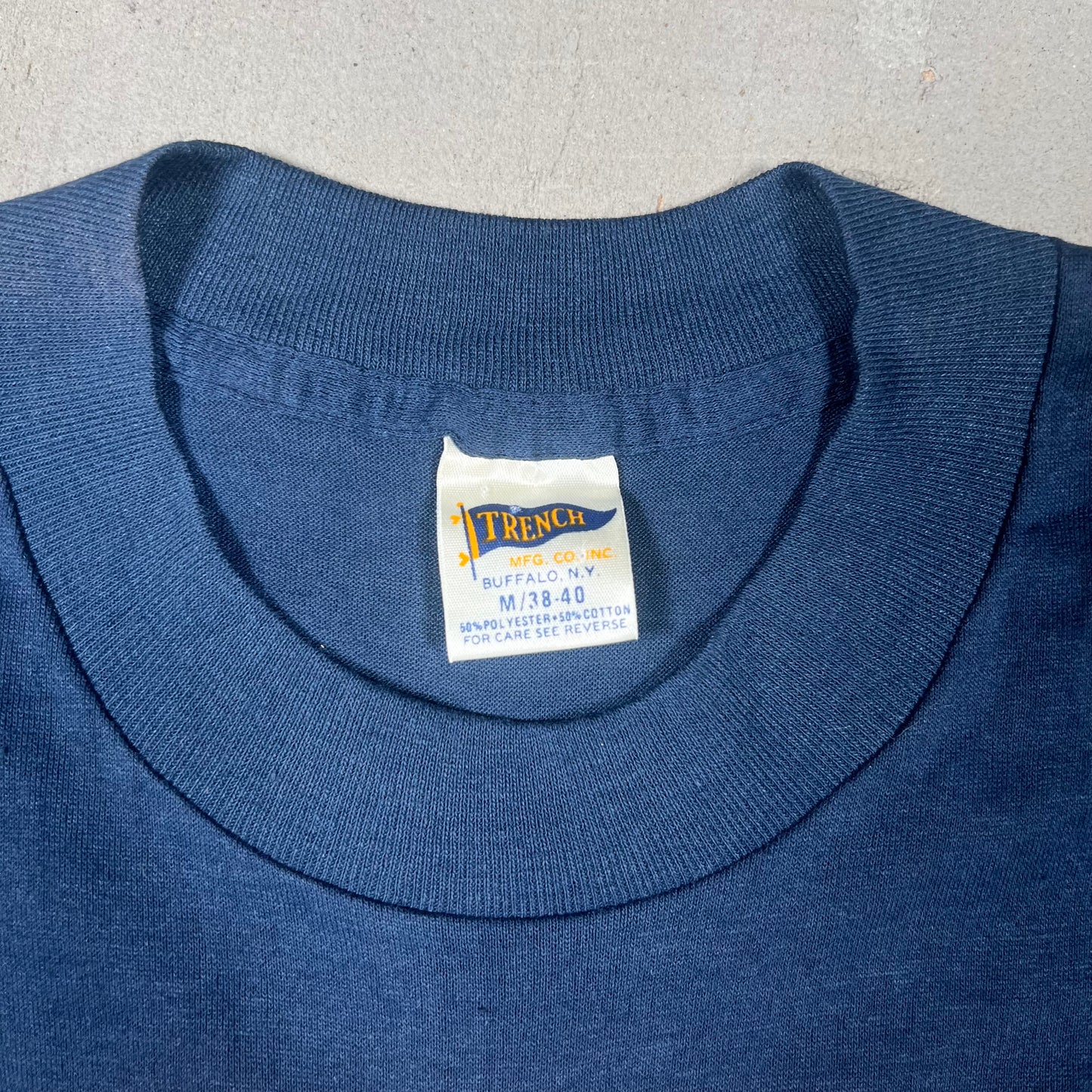 1990s Chicago Bears Helmet Logo Navy Tee Size Medium NEW v14178
