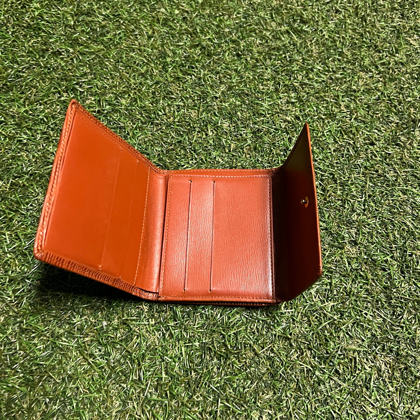 1990s Louis Vuitton Epi Leather Elise Trifold Brown Wallet USED x14071