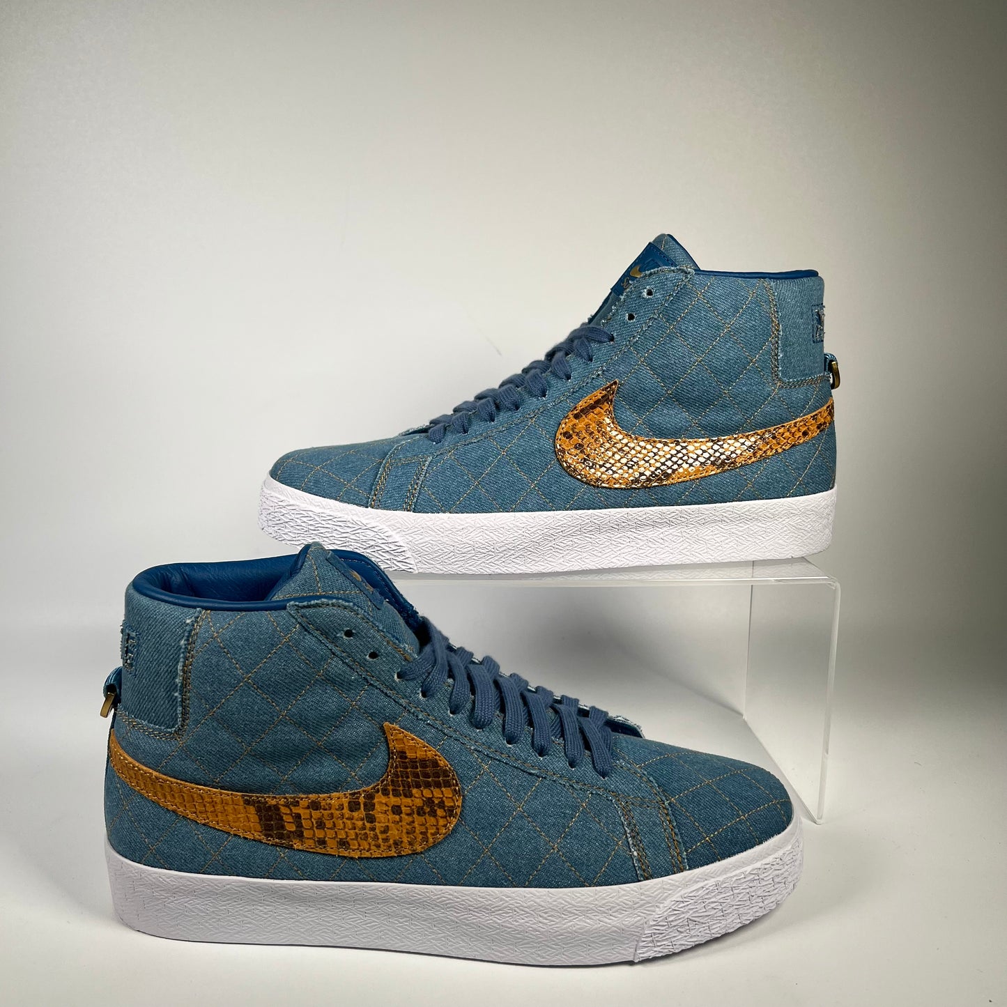 Nike SB Blazer Supreme Denim (2022) Size 9.5 NEW s17963