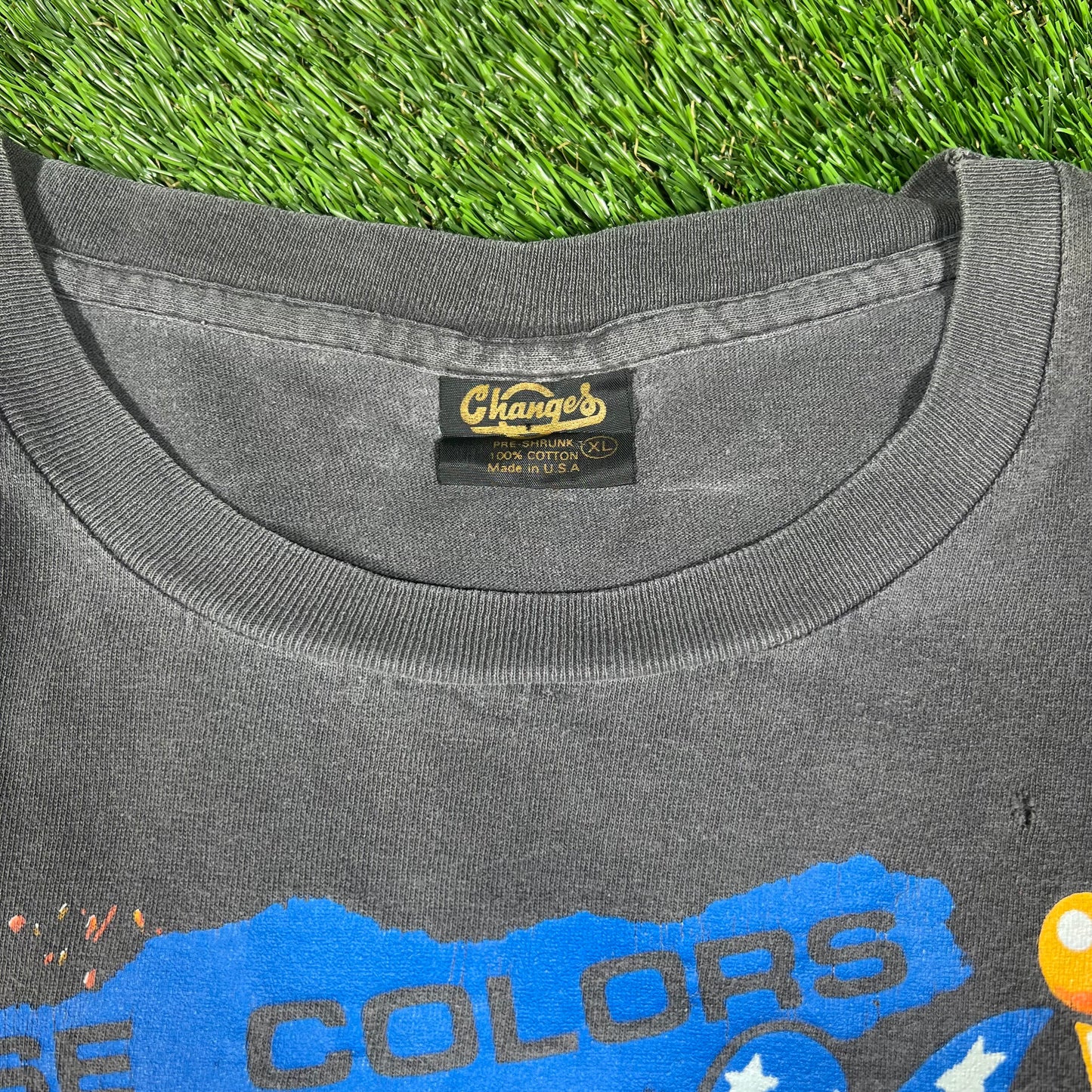 1990s Looney Tunes Taz These Colors Dont Run Washed Black Tee Size XL USED v16632