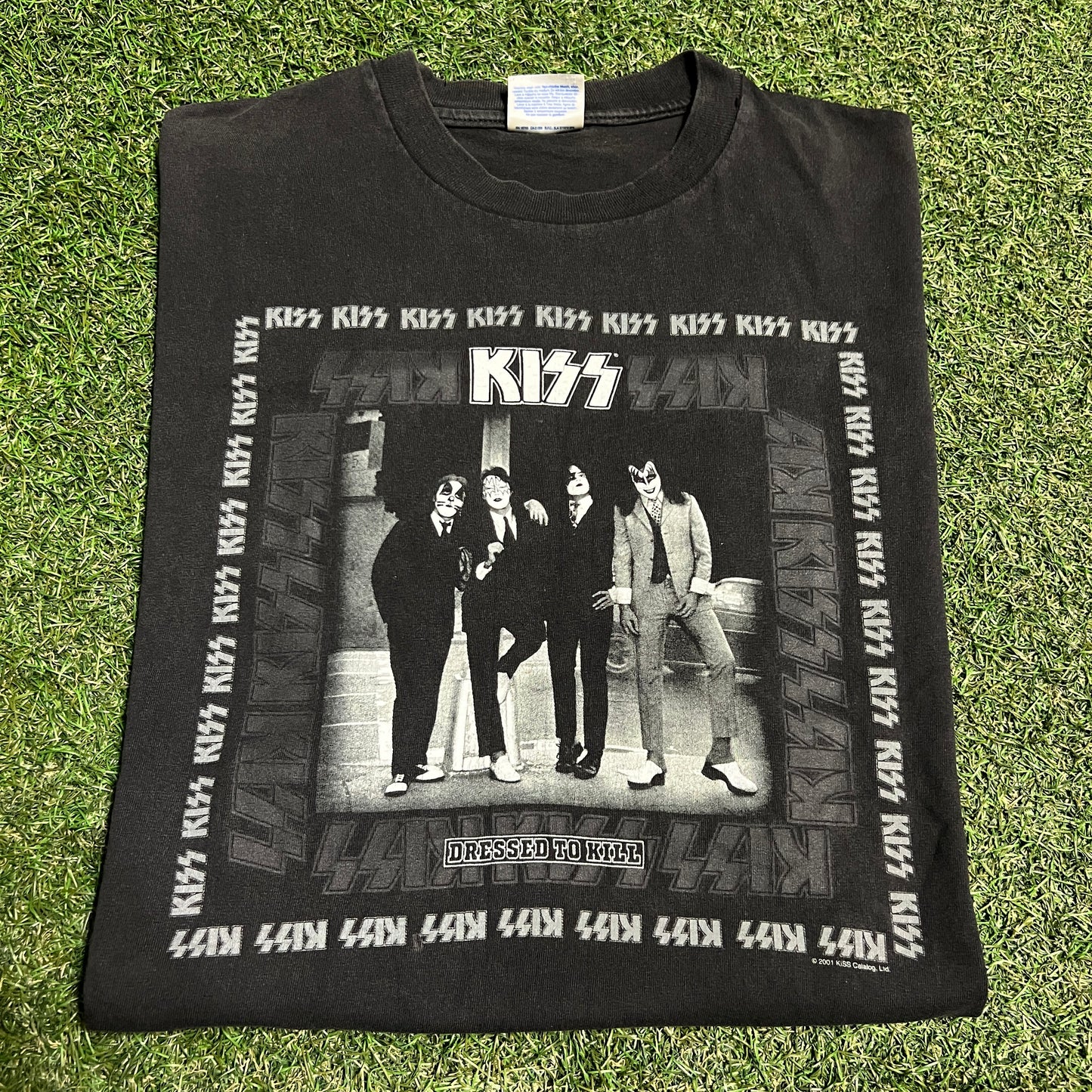 2001 Kiss Dressed to Kill Black Band Tee Size XL USED v16324