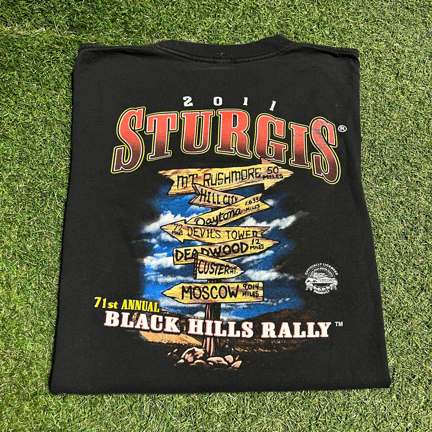 2011 Stirgis Black Hills Rally Wolf Black Tee Size XL USED v16432