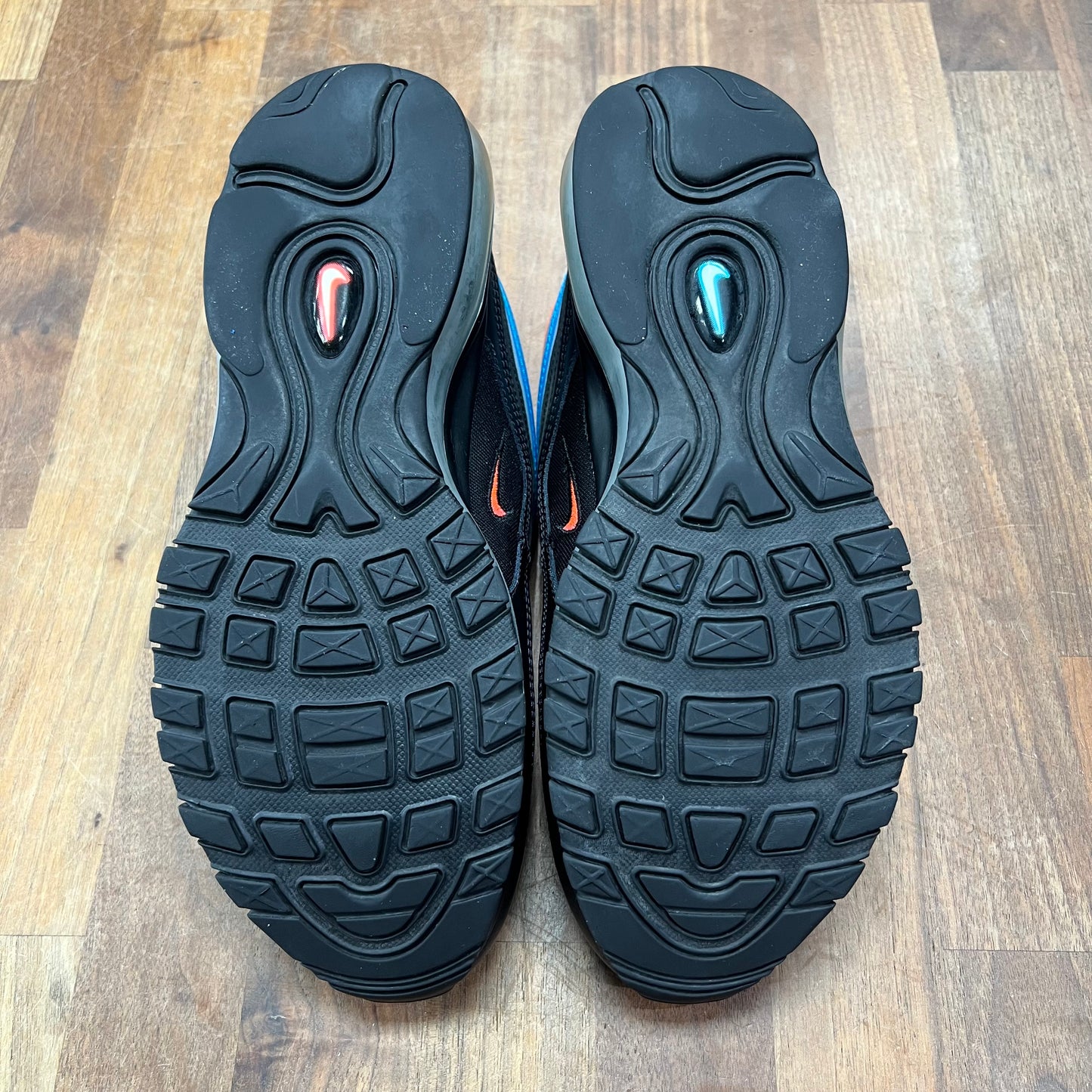 Nike Air Max 97 Neon Seoul Size 9 USED S17126