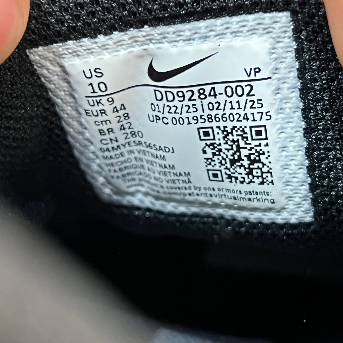 Nike Flex Experience RN 11 Black Dark Smoke Grey (2025) Size 10 USED s19584