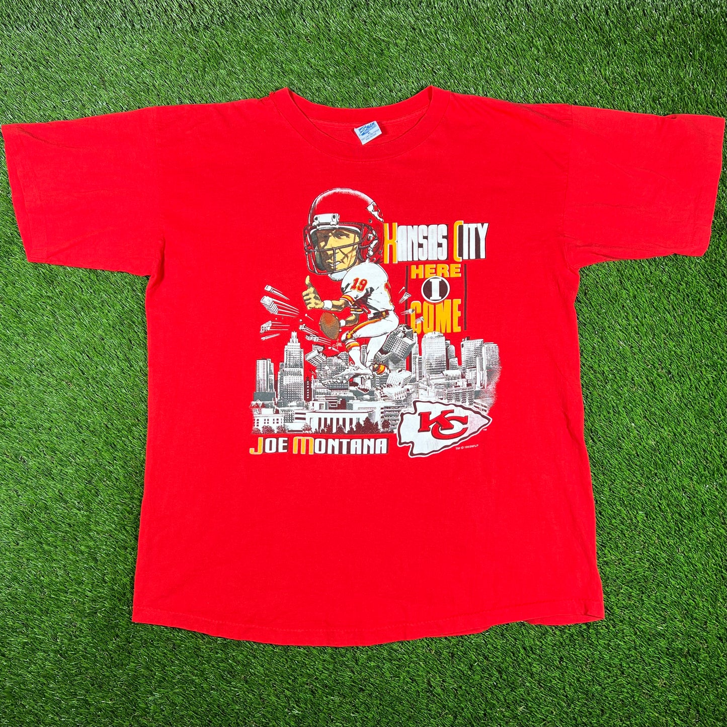 1993 Joe Montana Chiefs Here I Come Salem Tag Red Tee Size XL USED v16754