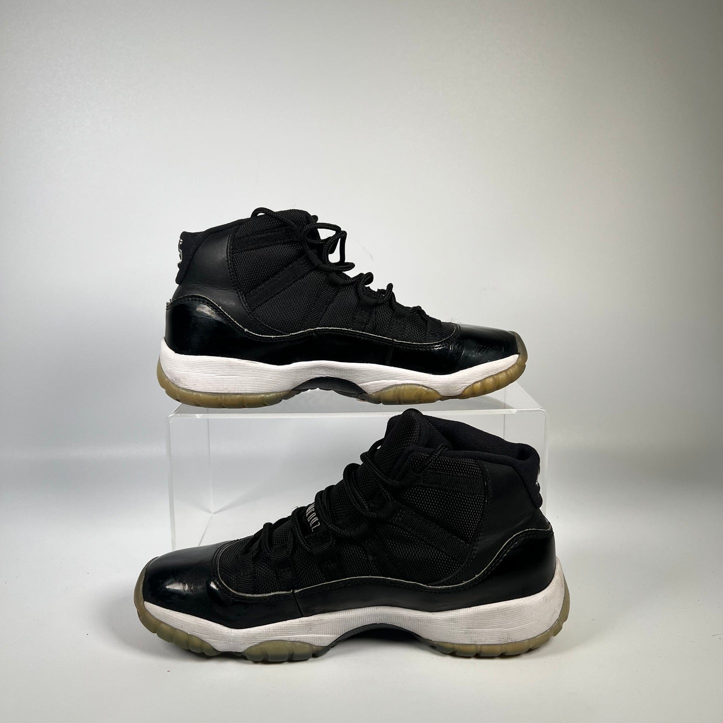 Jordan 11 Space Jam (2016) Size 5.5y USED s17808