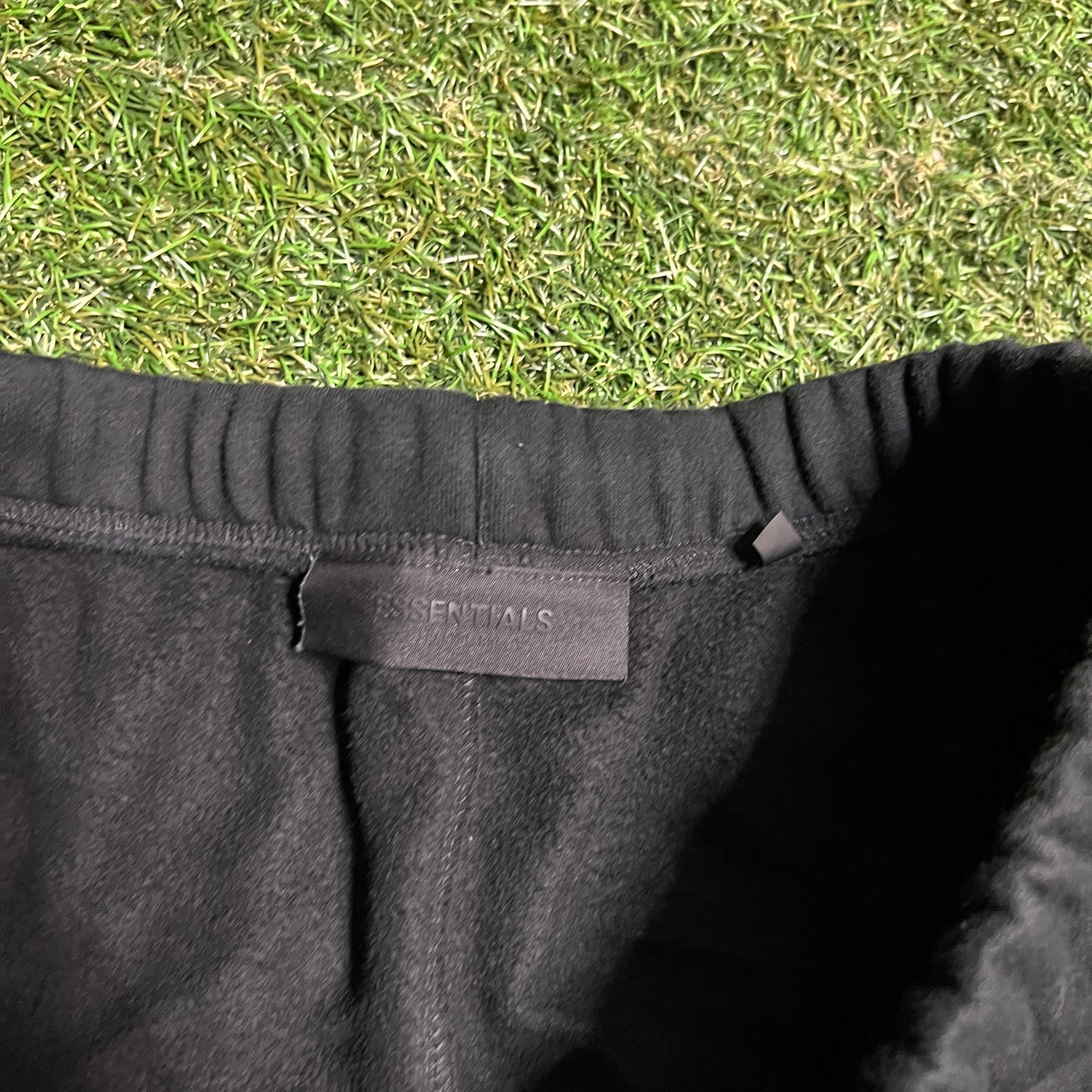 Fear of God FOG Essentials Black Sweat Shorts Size Medium USED x14122