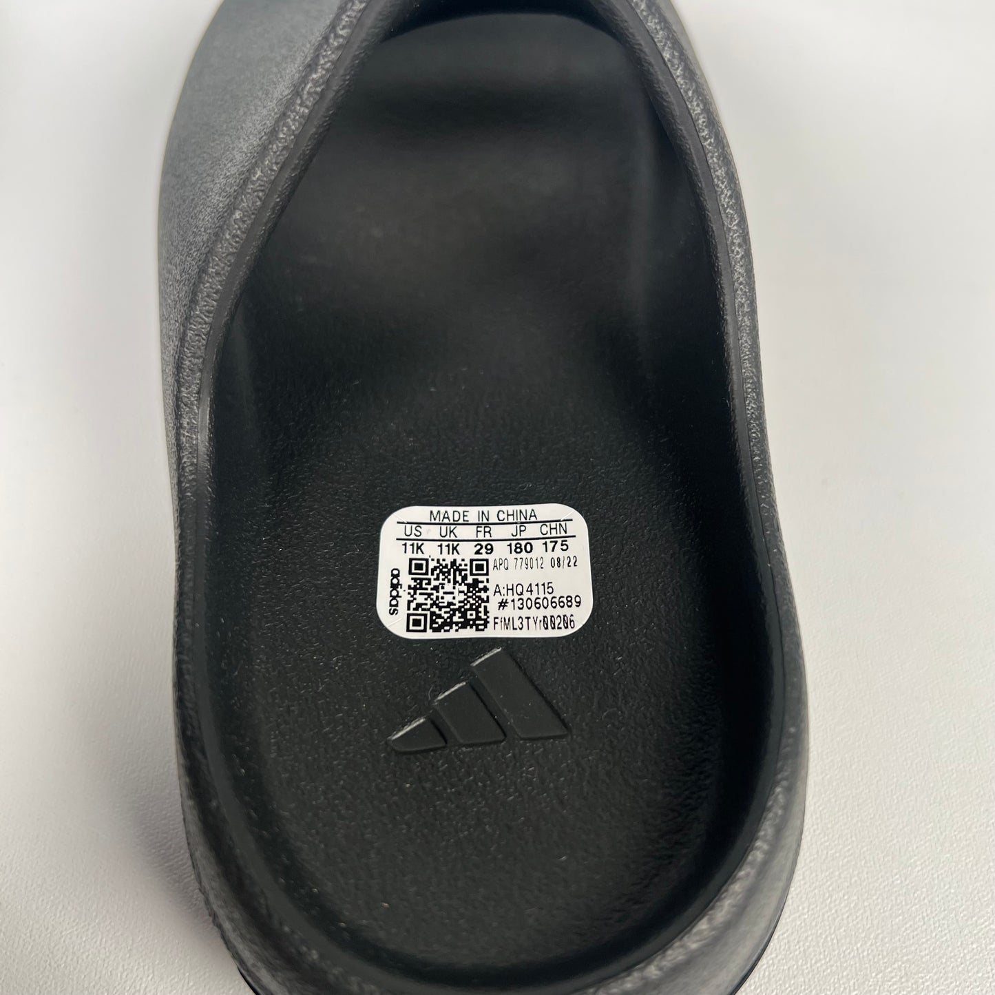 Yeezy Slide Onyx Siz 11k NEW s17921