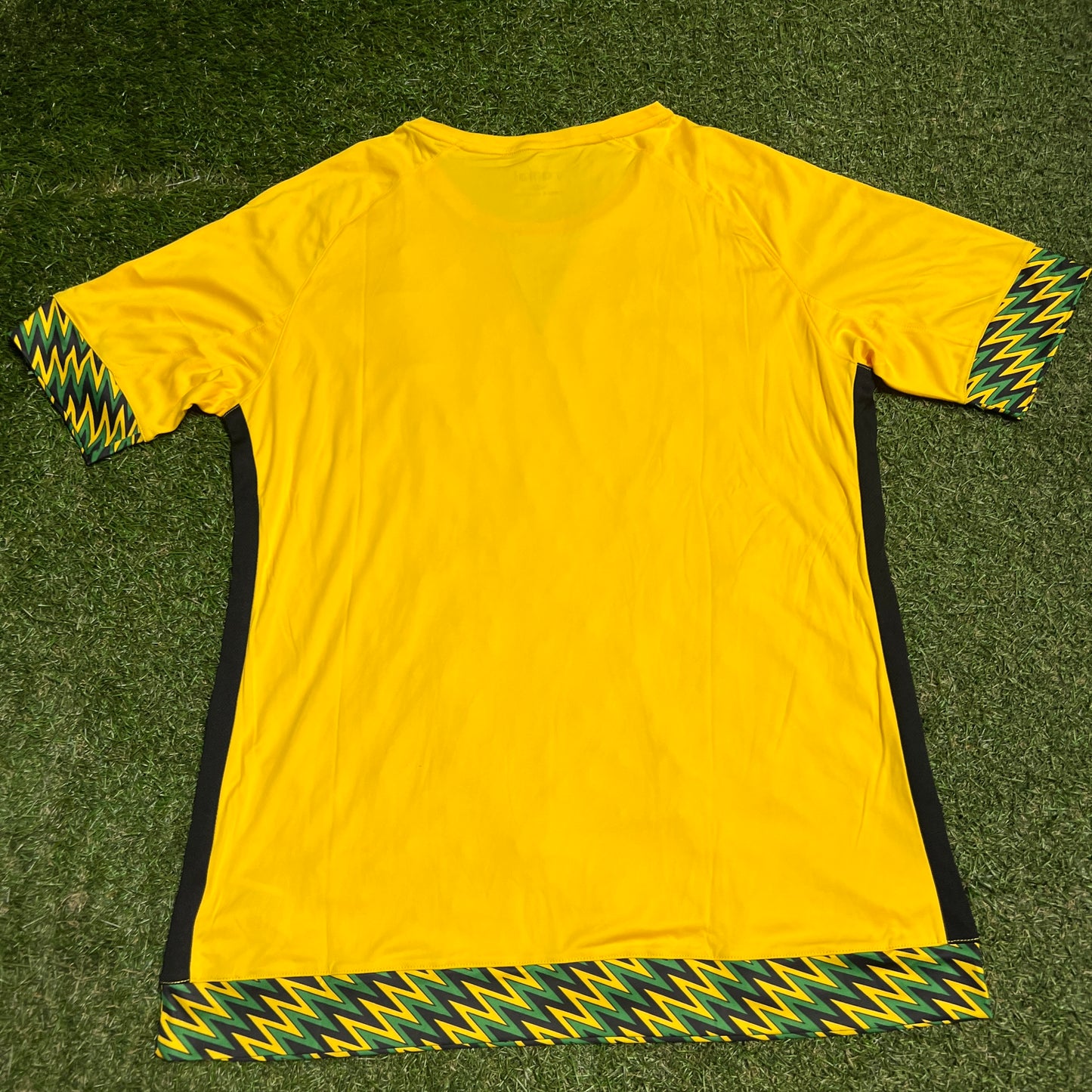 Jamaica Football Federation Yellow Jersey Size Large USED v16294