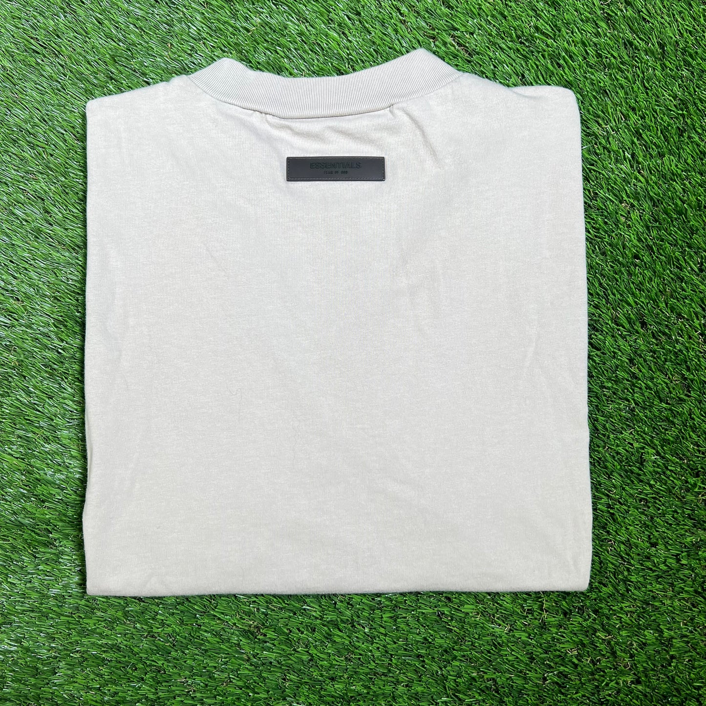 Fear of God FOG Essentials Gre Logo Tee Size Medium USED x14283