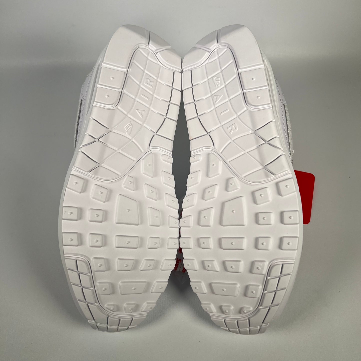 Nike Air Max 1 Supreme Triple White (2025) Size 9 NEW s18006