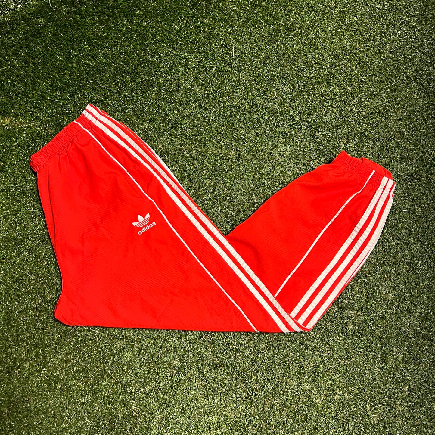 Adidas Red 3 Stripe Track Pants Size Medium USED v16437