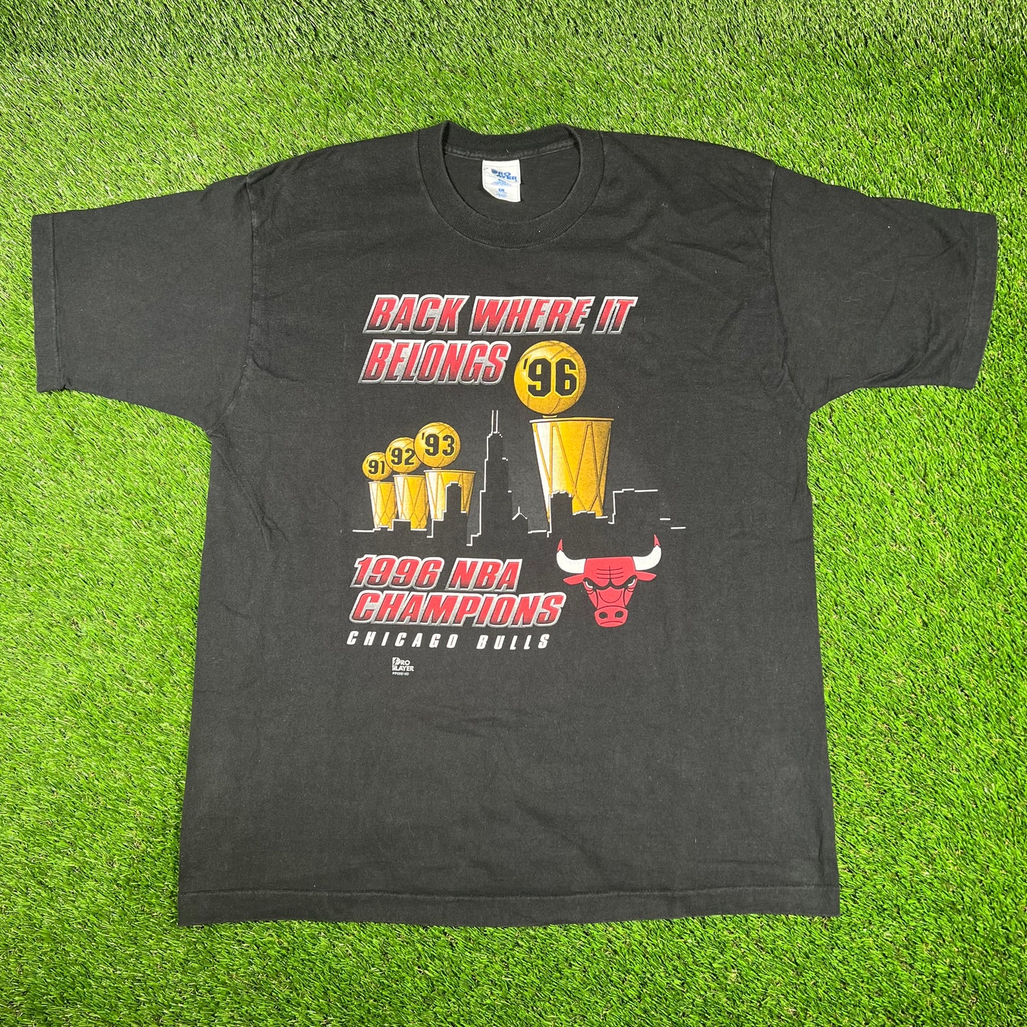 1996 Chicago Bulls Back Where it Belongs NBA Champs Black Tee Size XL USED v16731