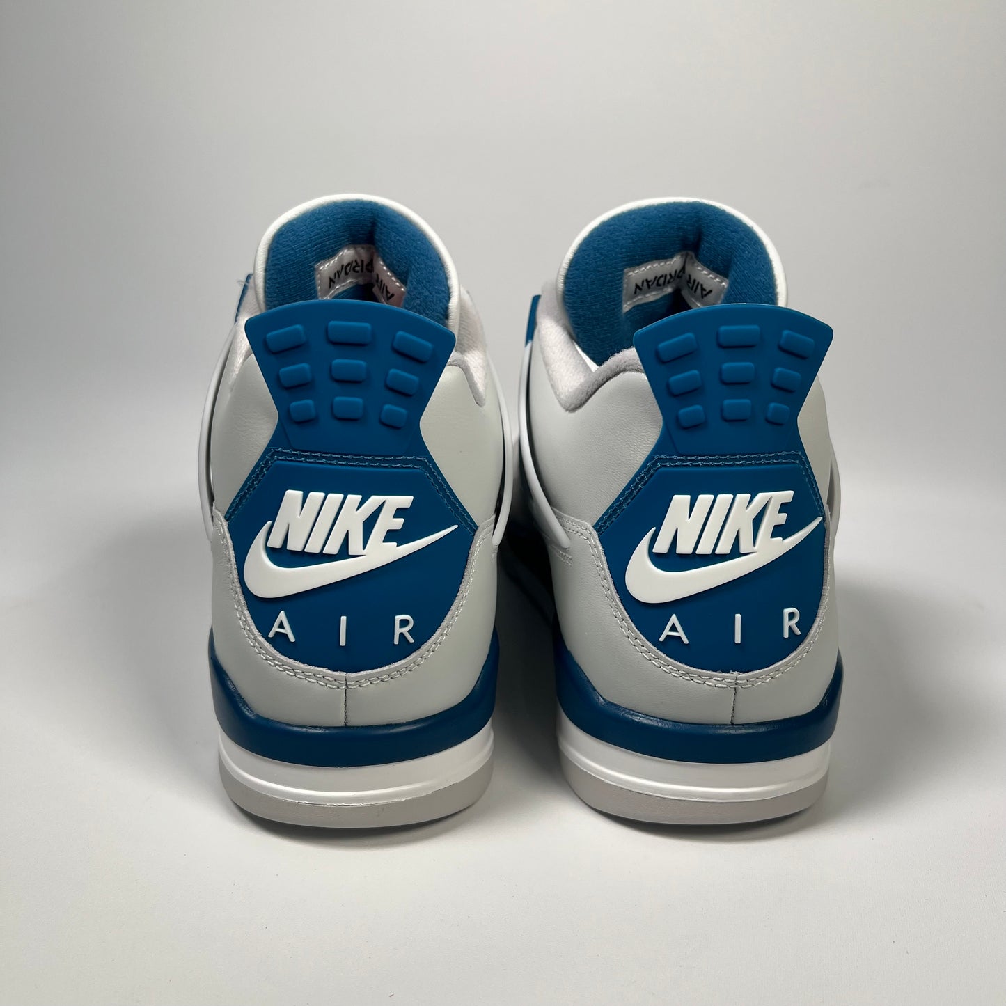 Jordan 4 Military Blue (2024) Size 12 NEW s17579
