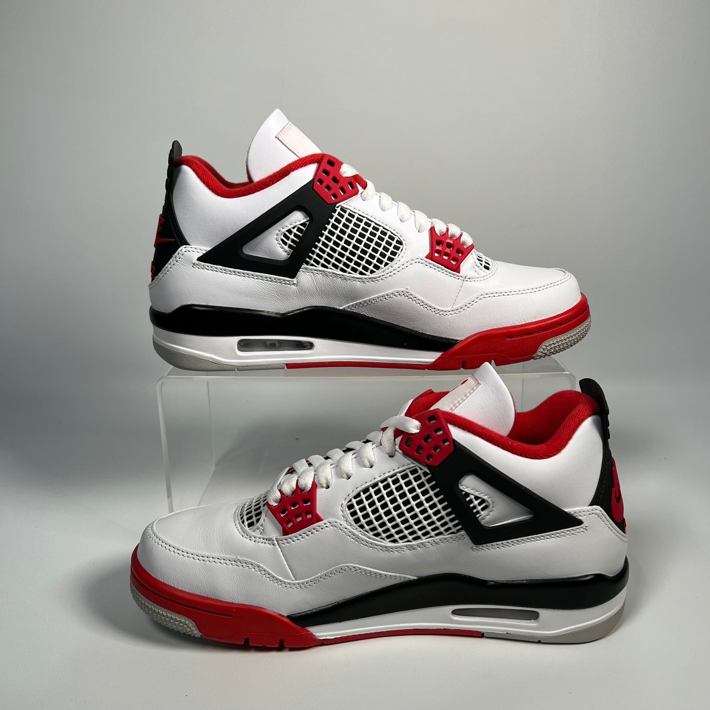 Jordan 4 Fire Red (2020) Size 8 NEW s17718