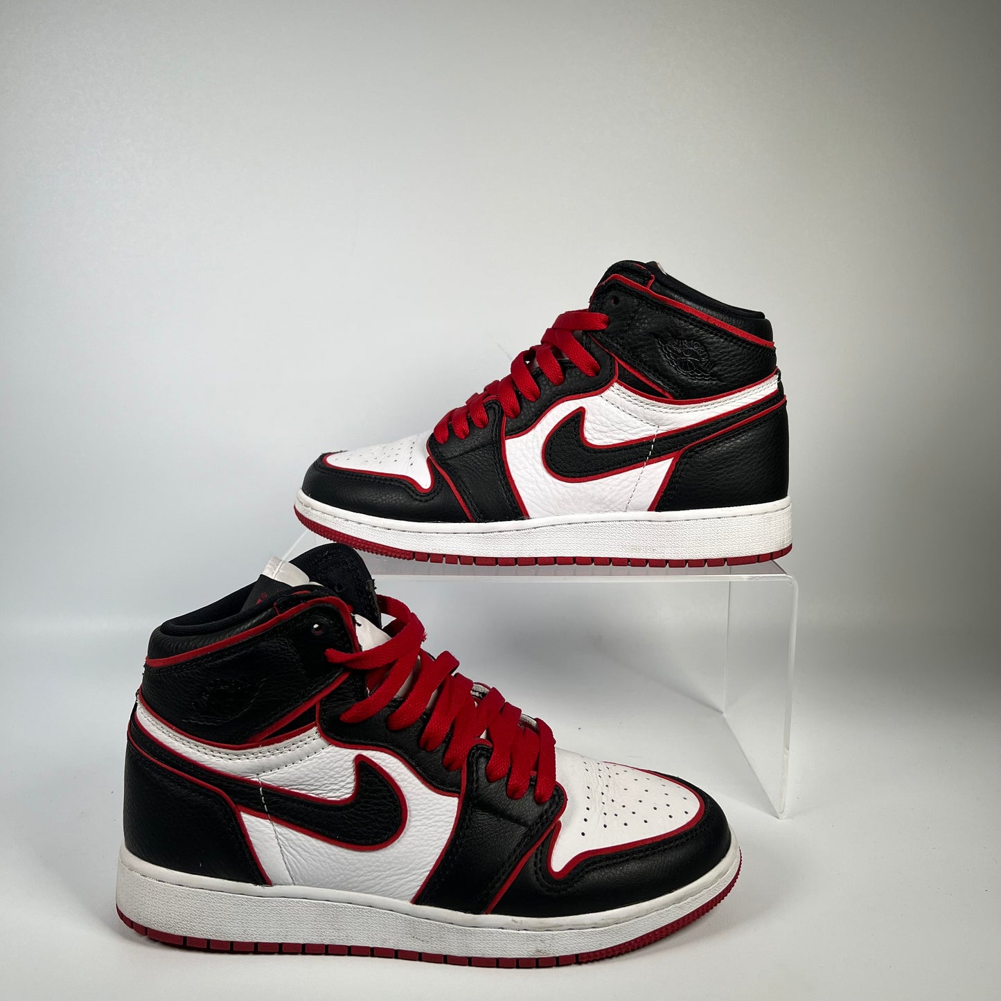 Jordan 1 Bloodline (2019) Size 5.5y USED s17806