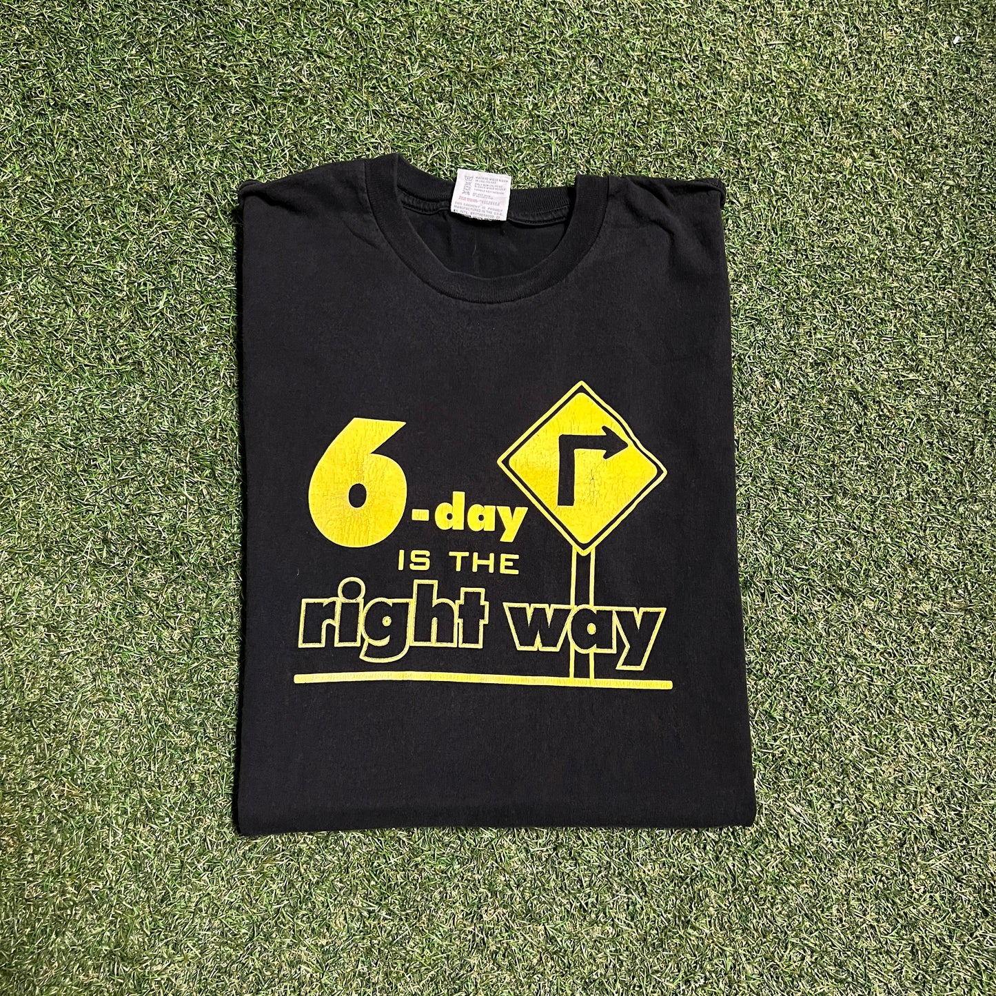 1990s "6-Day is the Right Way" Black Tee SIze XL USED v15988