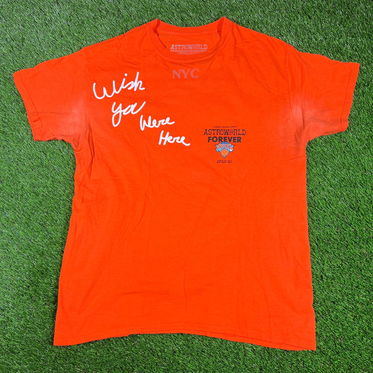 Travis Scott Astroworld Orange Knicks Tee Size Medium USED x14496