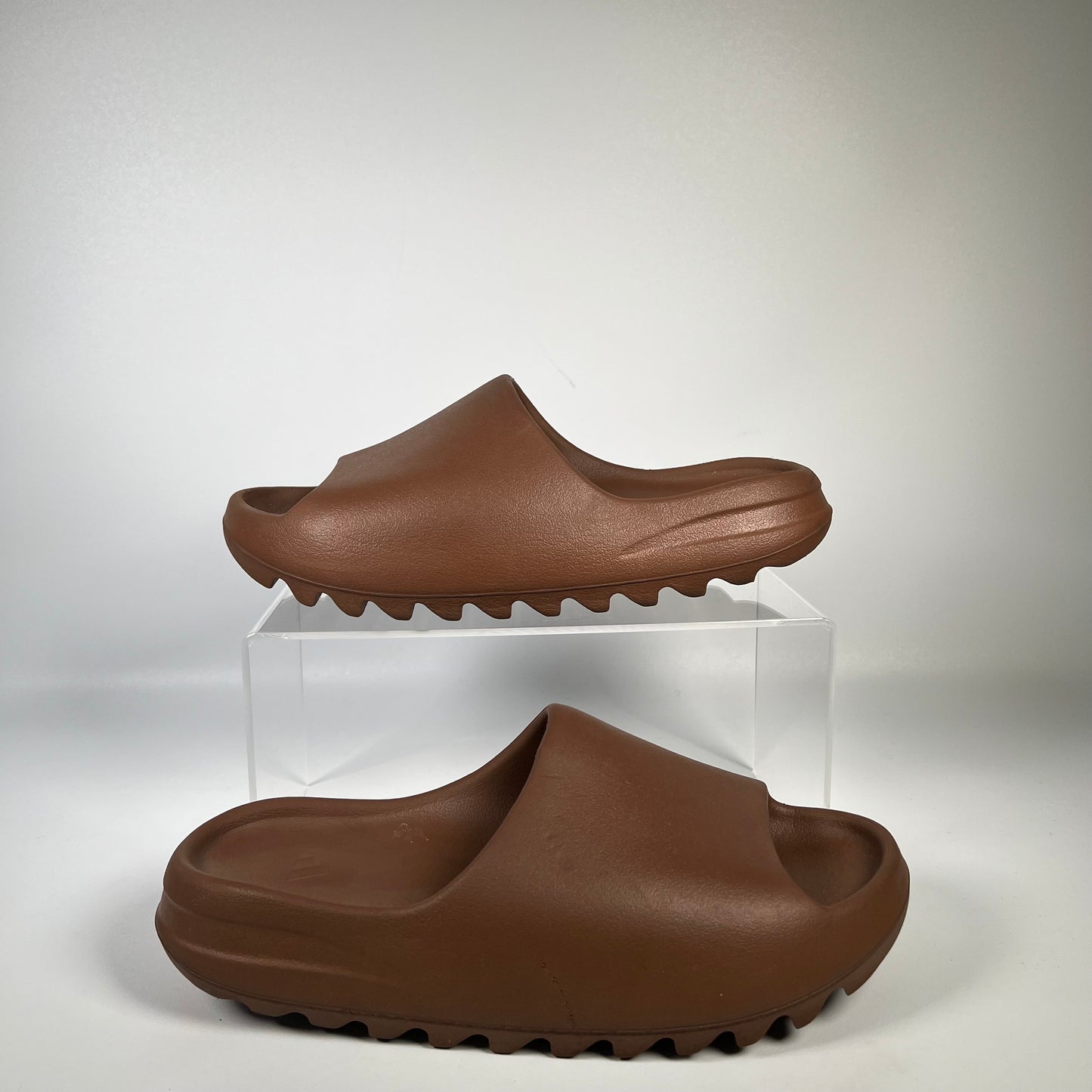 Yeezy Slide Flax (2022) Size 11 USED s17831