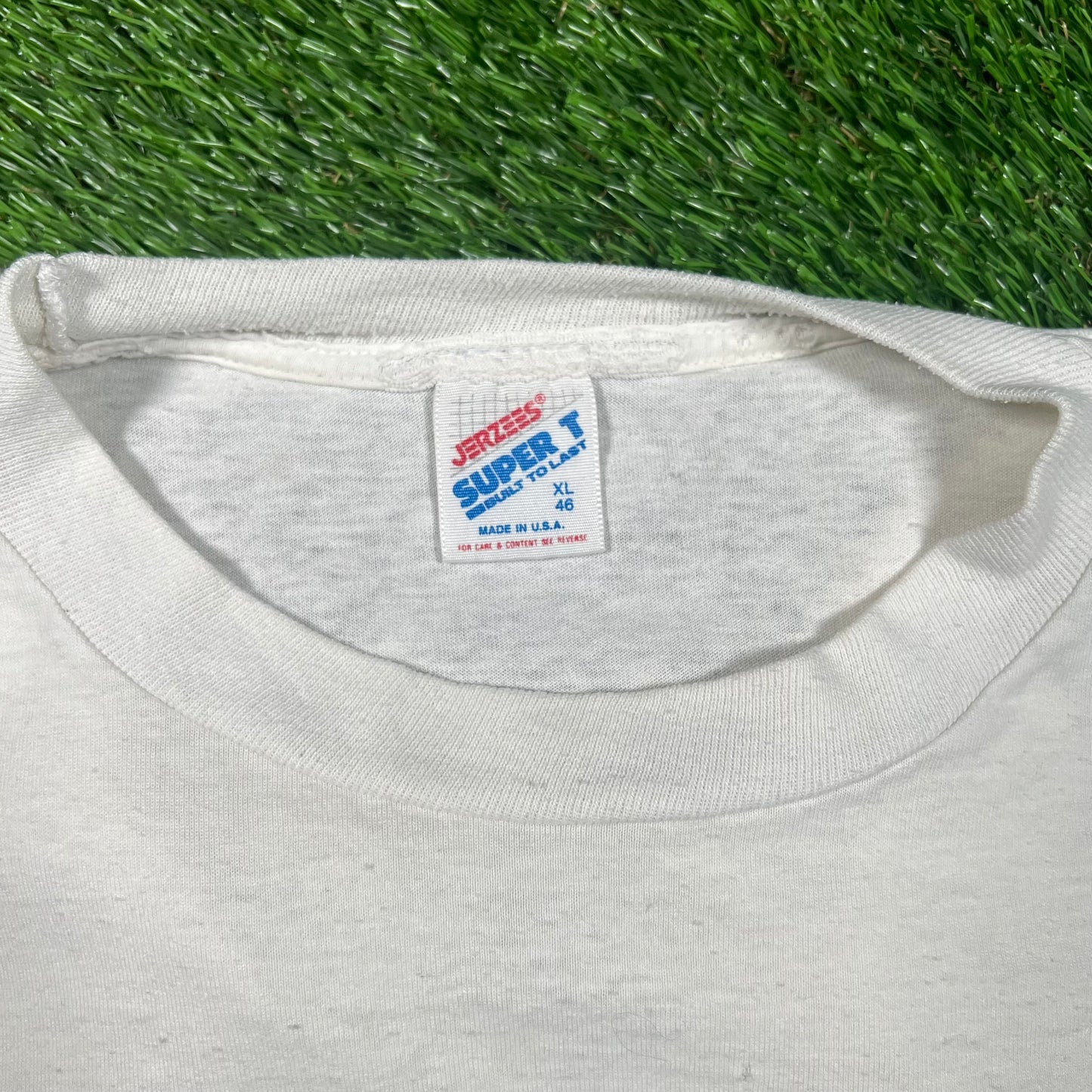 1980s Delbarton School White Tee Size XL USED v17634