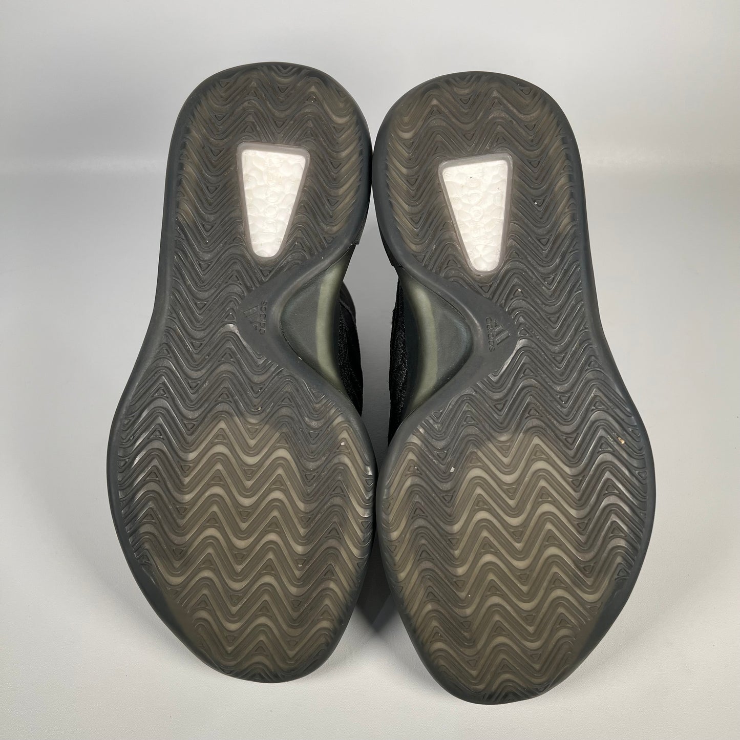 Adidas Yeezy Quantum Onyx (2021) Size 9 USED s18003