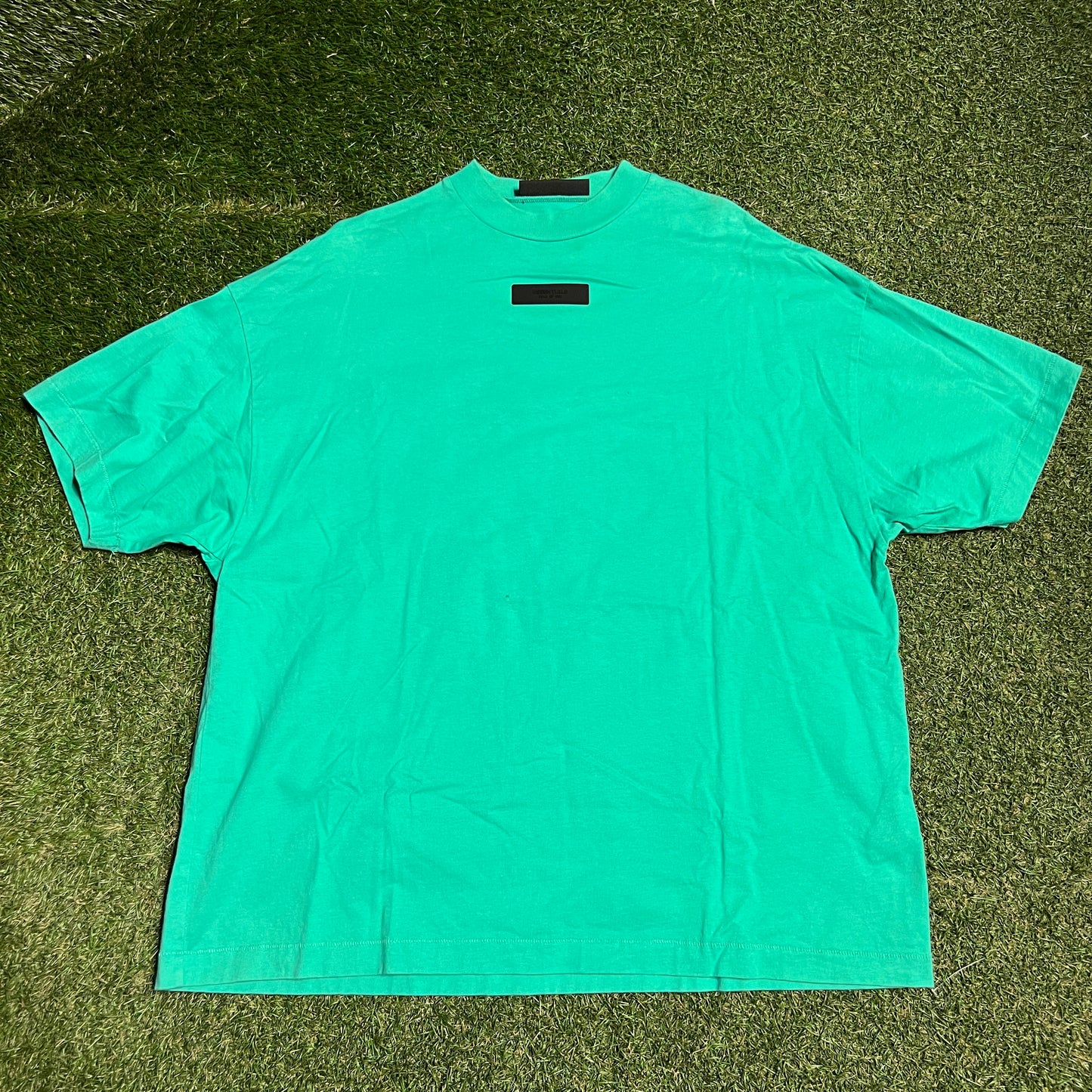 Fear of God FOG Essentials Teal Under Collar Logo Tee Size Small USED x14120