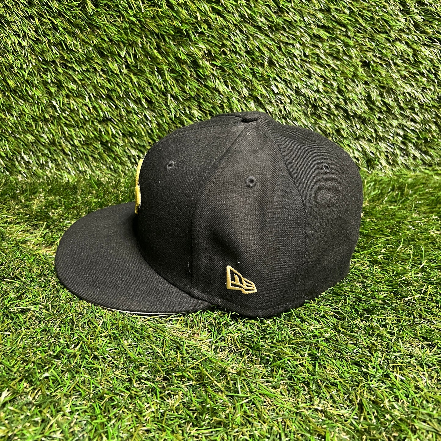 New Era NFL New Orleans Saints Black Hat Size 7 1/2 USED v15984
