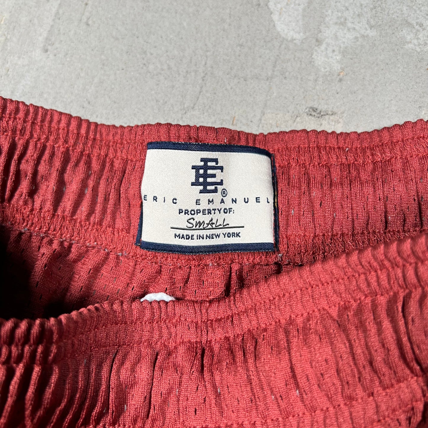 Eric Emanuel White Logo Burgandy Shorts Size Small USED x18007
