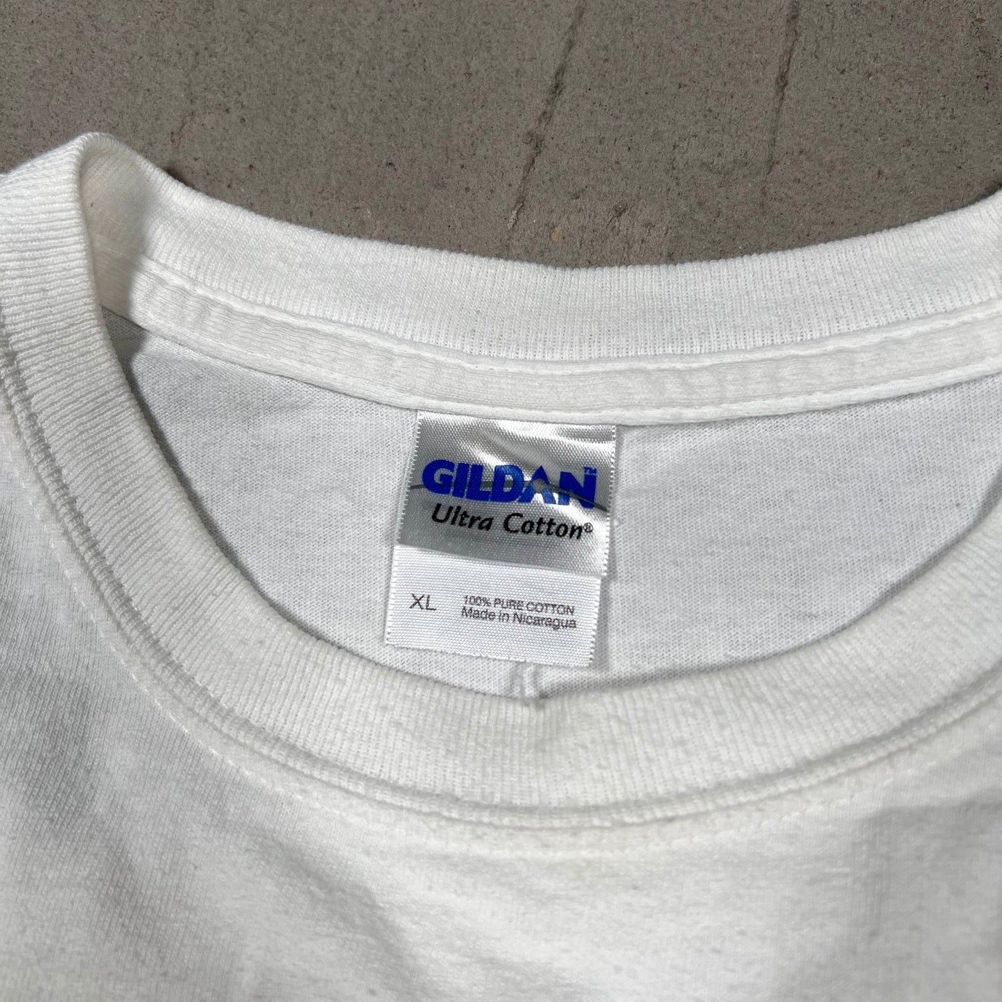 2007 Monster Crawl On The Lake White Tee Size XL USED v19943