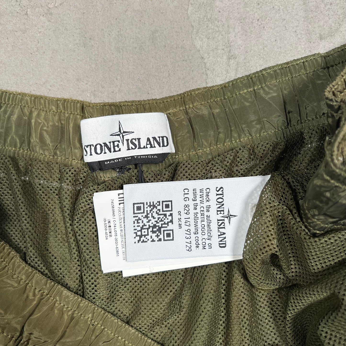 Stone Island Olive Green Nylon Shorts Size XXL USED x17869