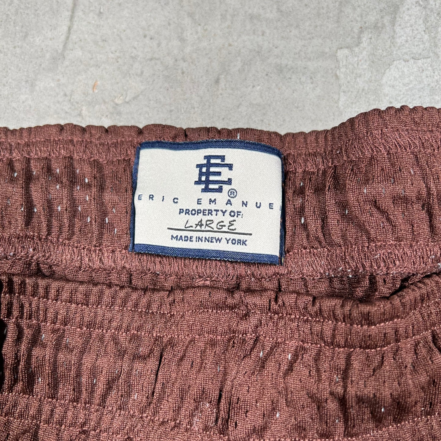 Eric Emanuel Basic Logo Short Brown Size Large USED x18359