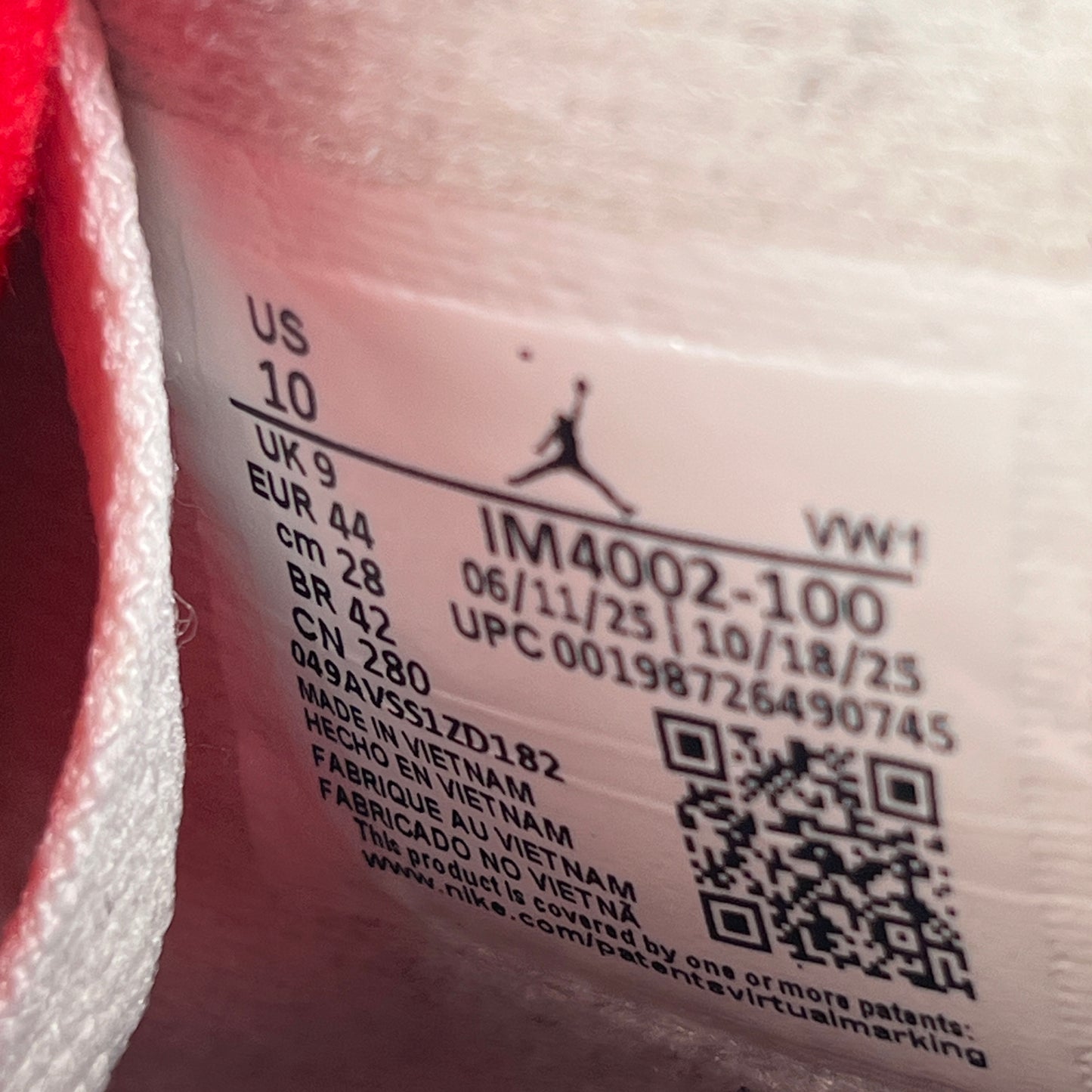 Jordan 4 Flight Club (2026) Size 10 USED s22711