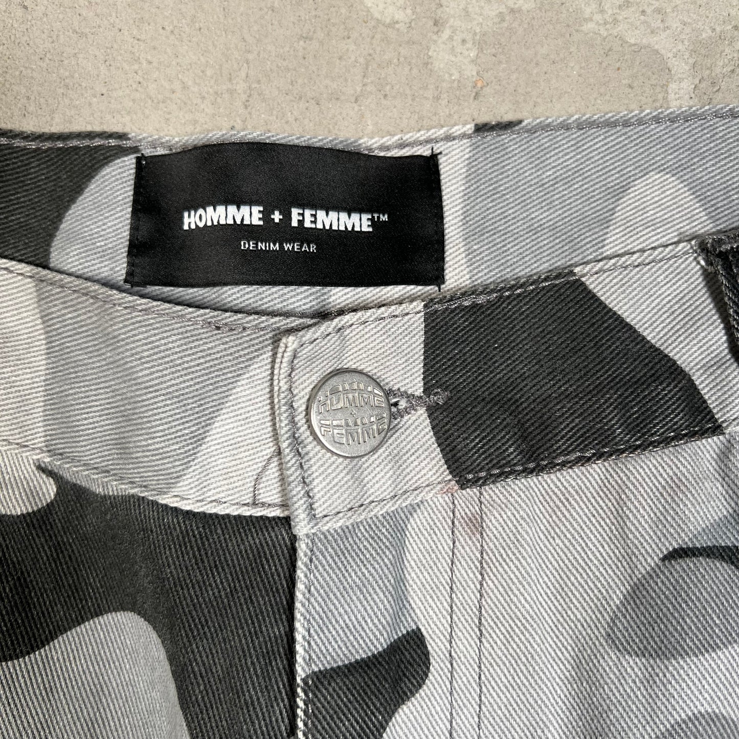 Homme Femme Grey Camo Jorts Size 34 USED x17717