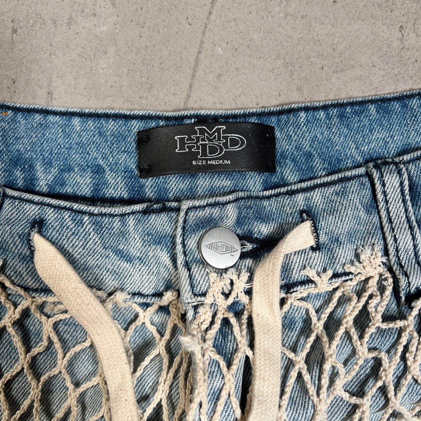 HMDD Fish Net Blue Jeans Size Medium USED x17722