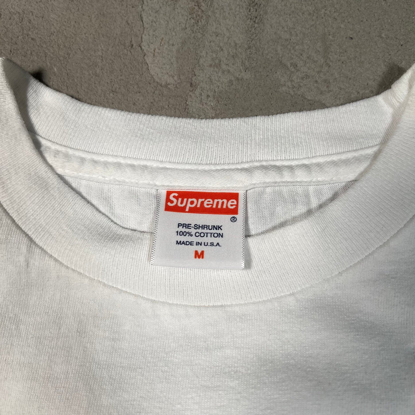 Supreme T-Shirt & Stickers (2007) White Tee Size Medium USED x17632