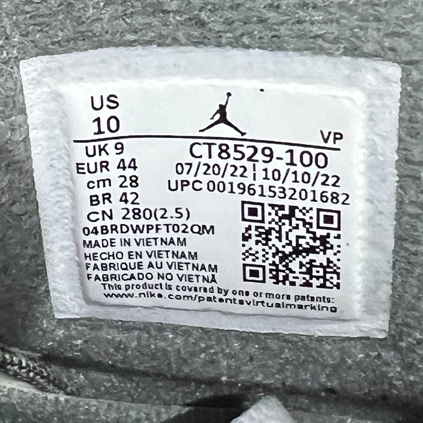 Jordan 6 Cool Grey (2023) Size 10 USED s23024