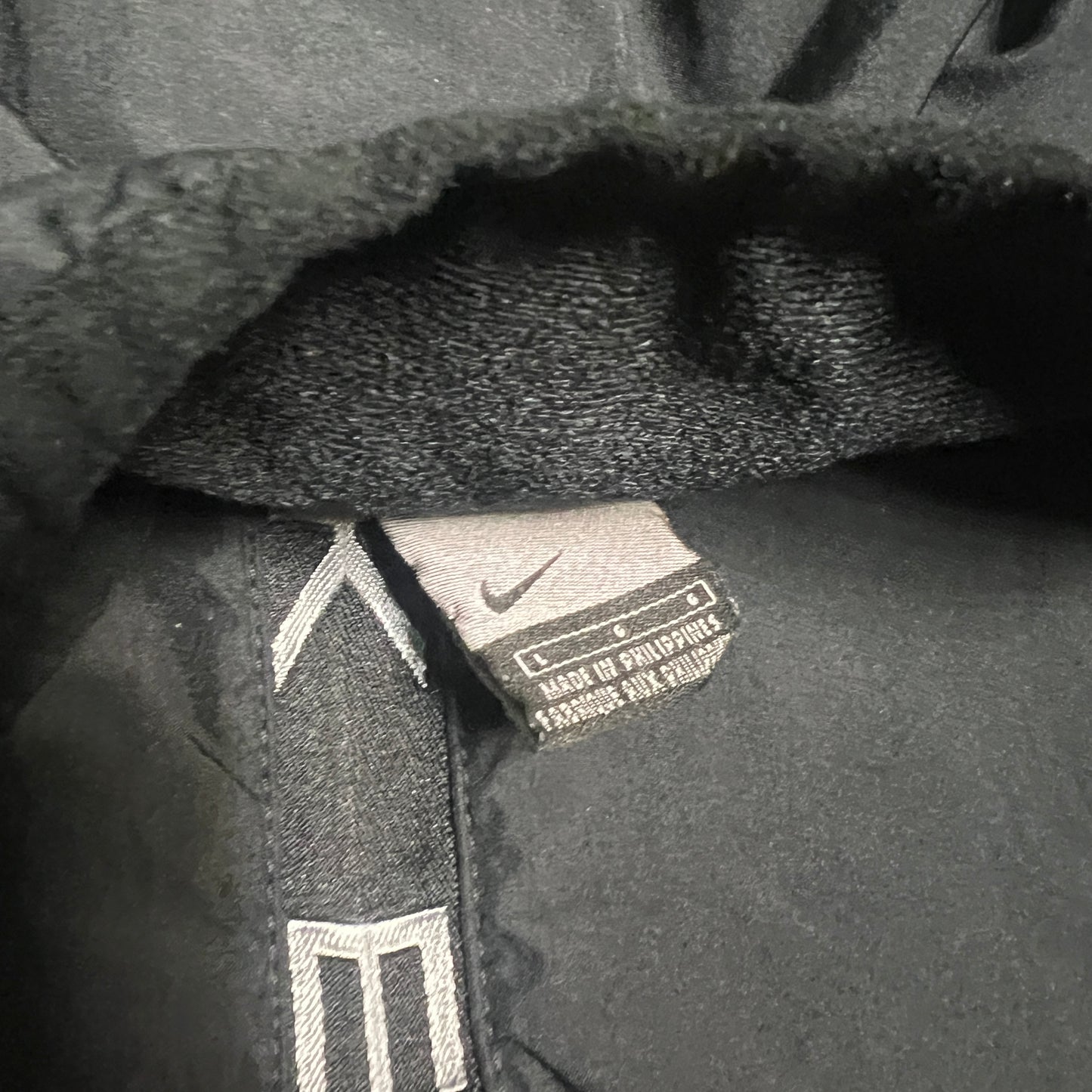 Nike quarter zip black, grey text on zip Size Large USED v14075