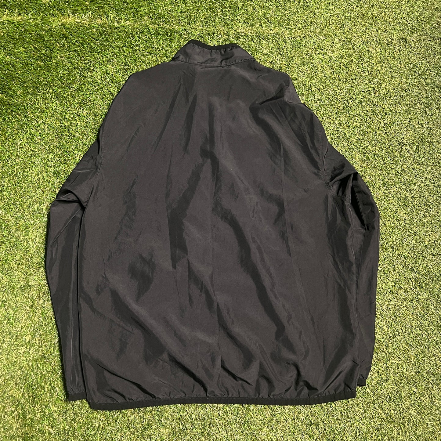 Nike quarter zip black, grey text on zip Size Large USED v14075