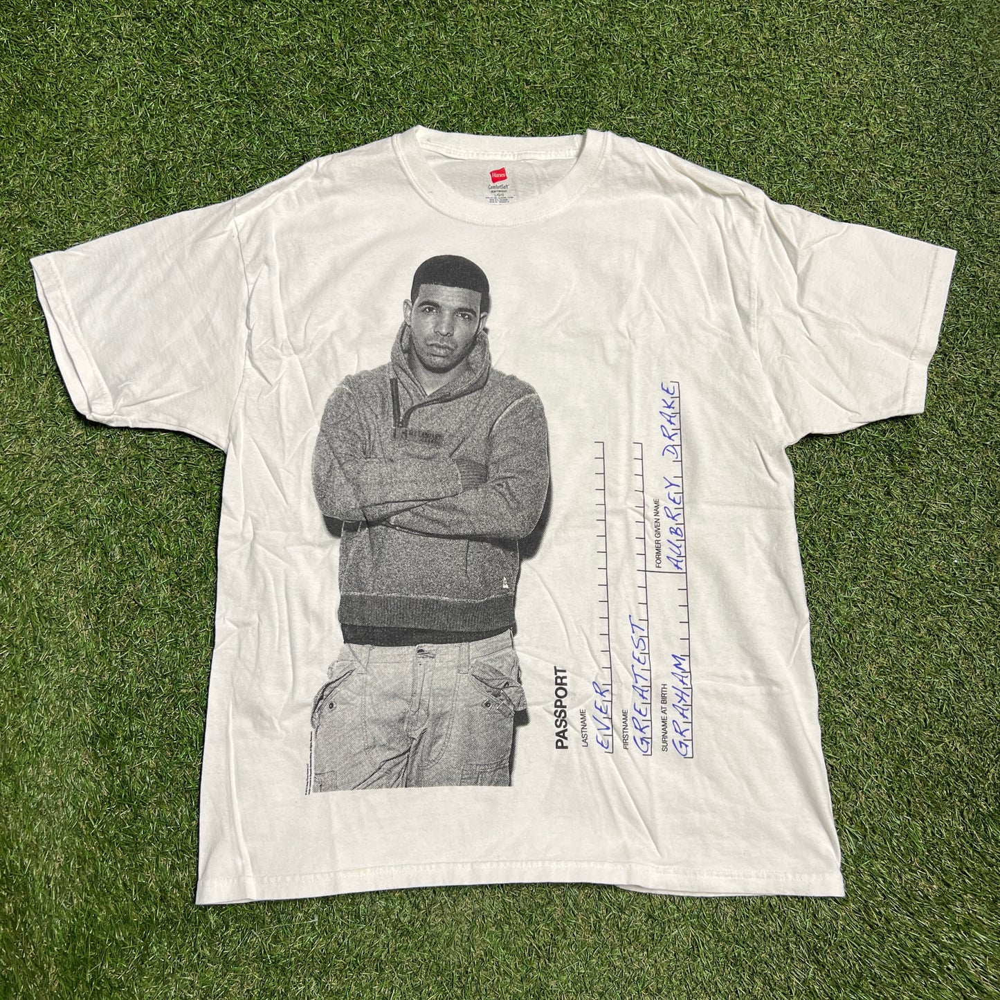 2010 Drake Passport White Tee Size Large USED v5038