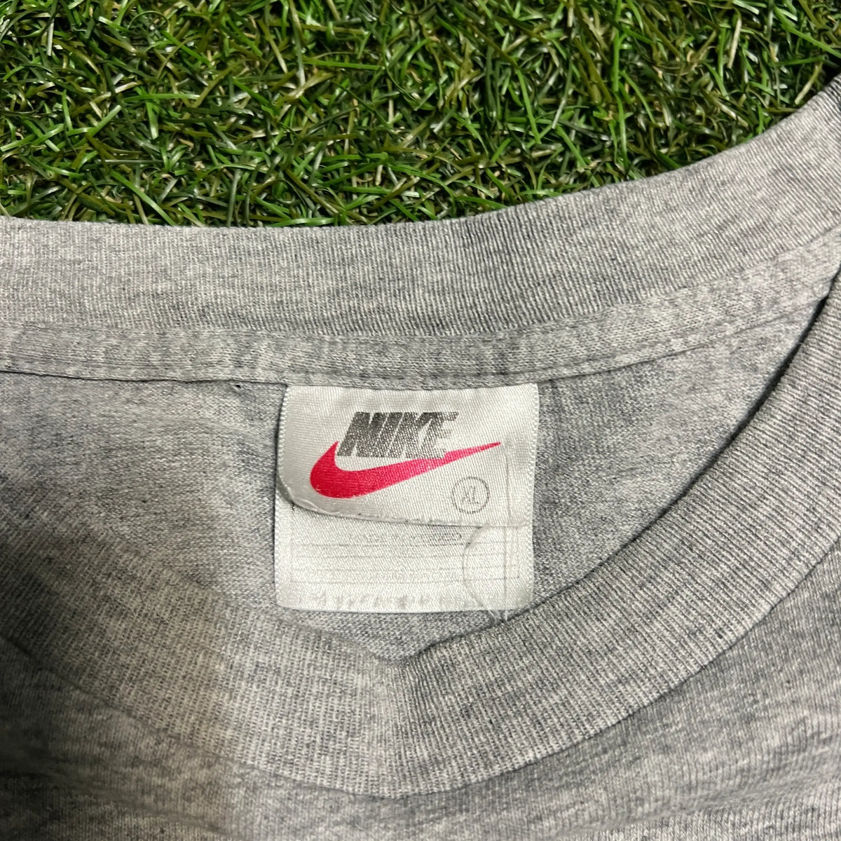 Vintage Nike Check Red Tee Size XL USED v11115