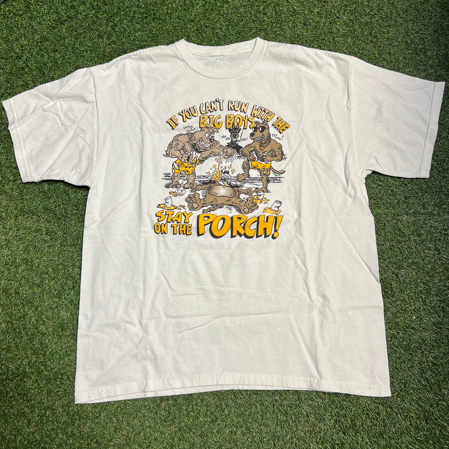 If You Cant Run With The Big Boys Dog White Tee Size Large USED v10373