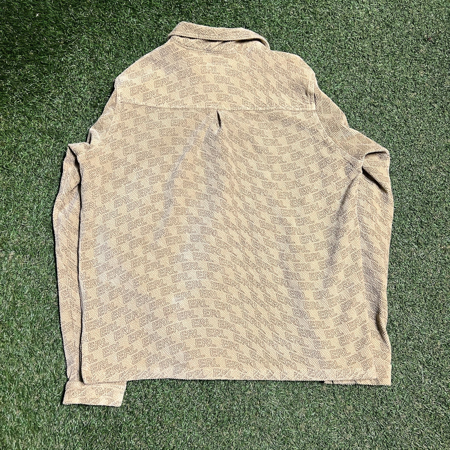 ERL Repeat Logo Corduroy Button Up Tan Shirt Size Large USED x13368