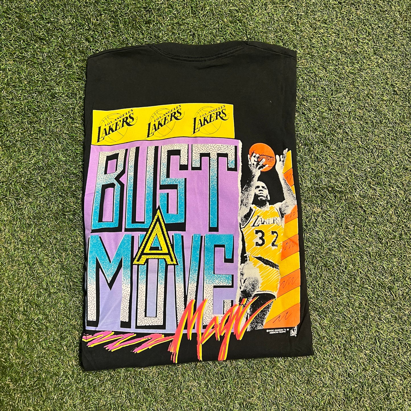 1990s Bust A Move Magic Johnson Tag Rap Style Black Tee Size XL USED v10944