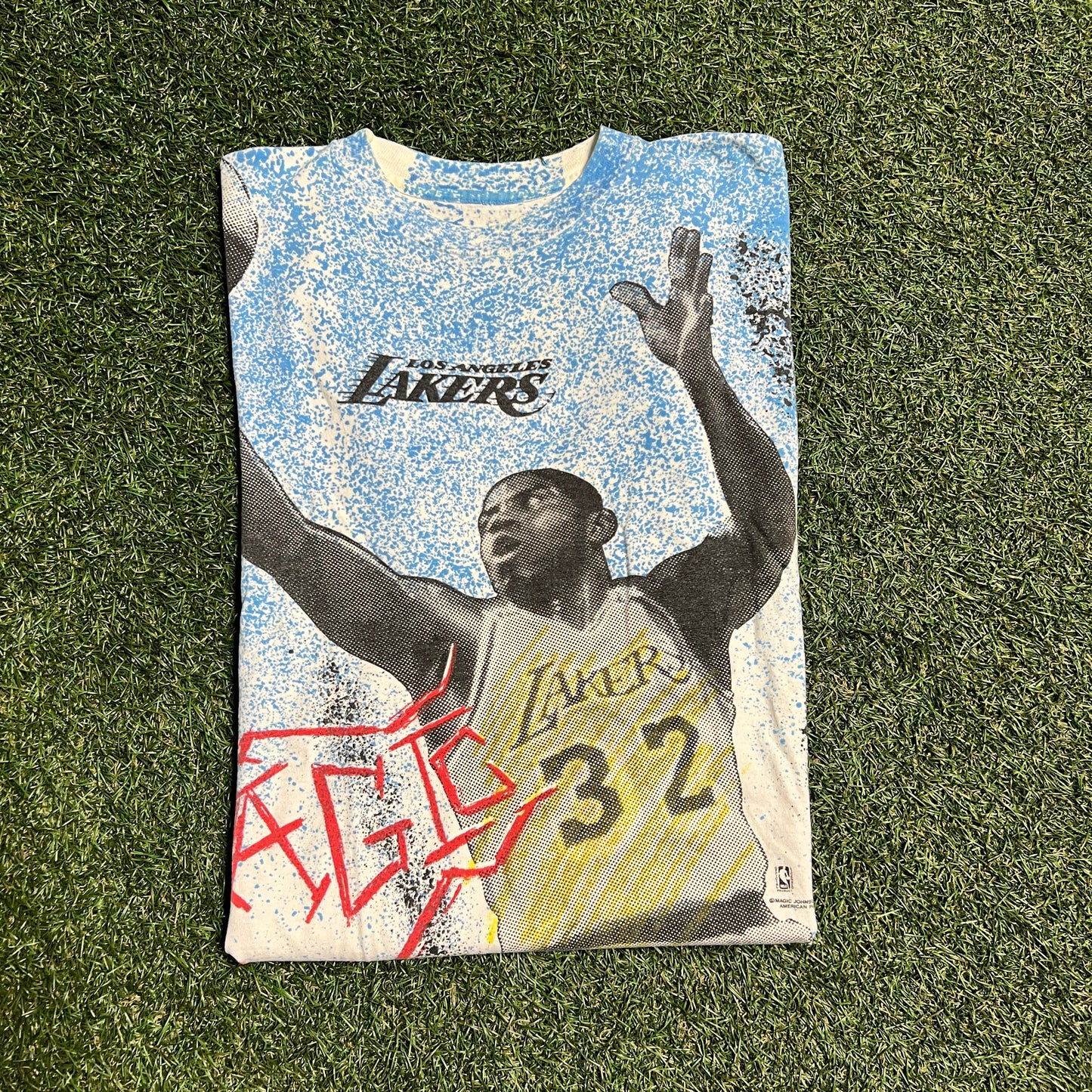 Magic Johnson La Lakers Full print tee Size XL USED v5500