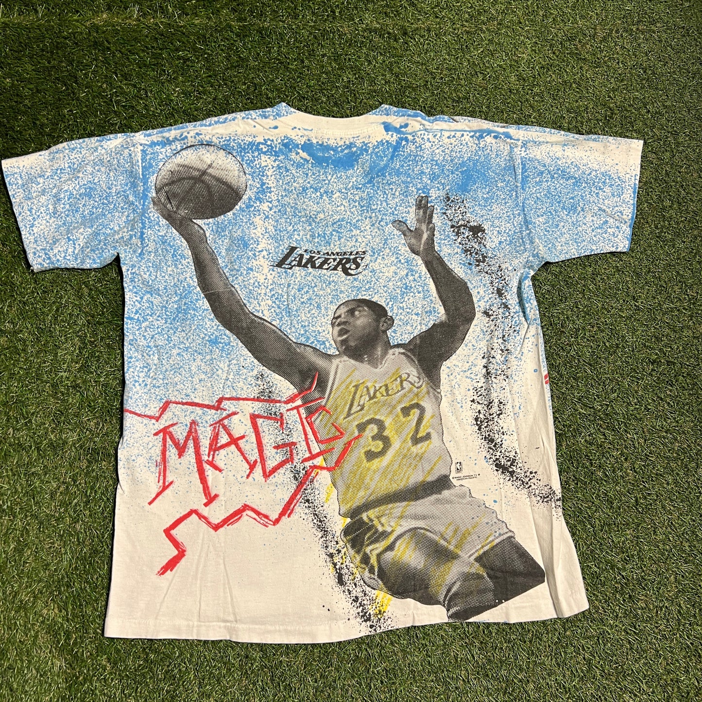 Magic Johnson La Lakers Full print tee Size XL USED v5500