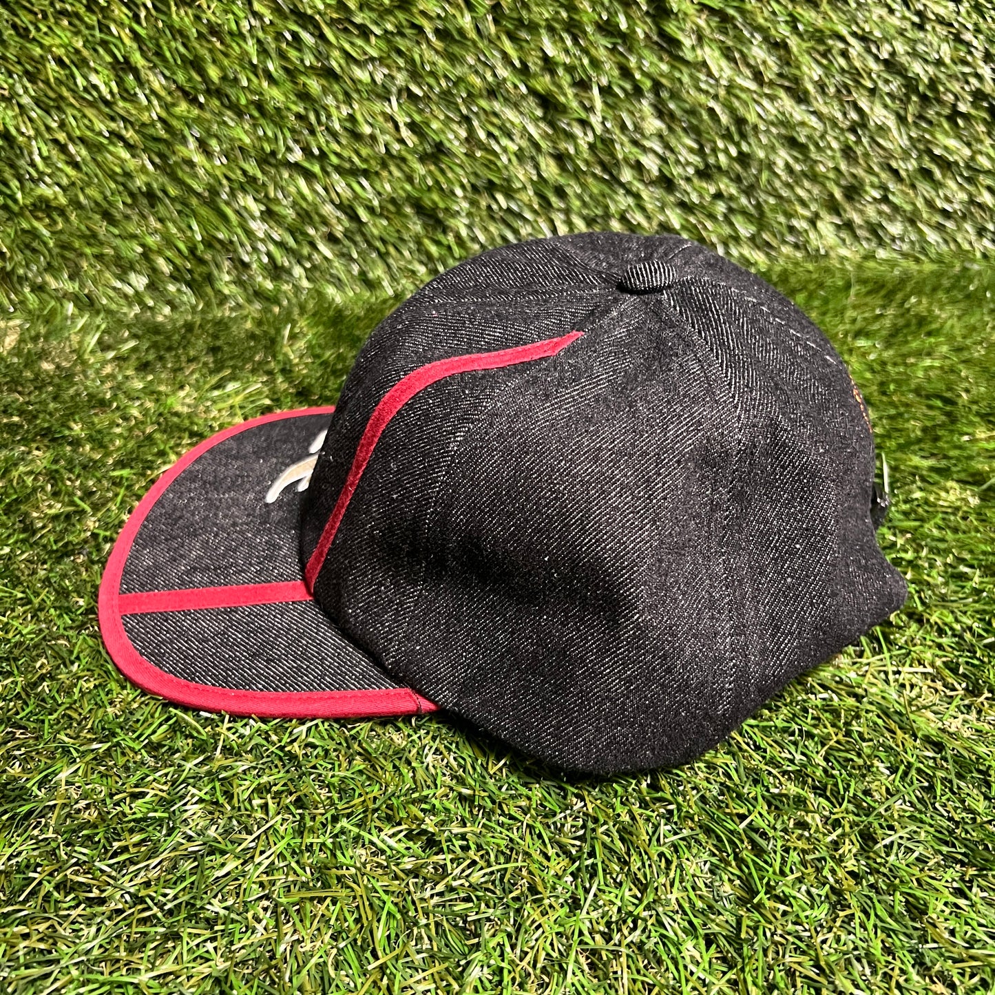 Heaven By Marc Jacobs F*ck Denim Black Hat Size One Size USED v15949