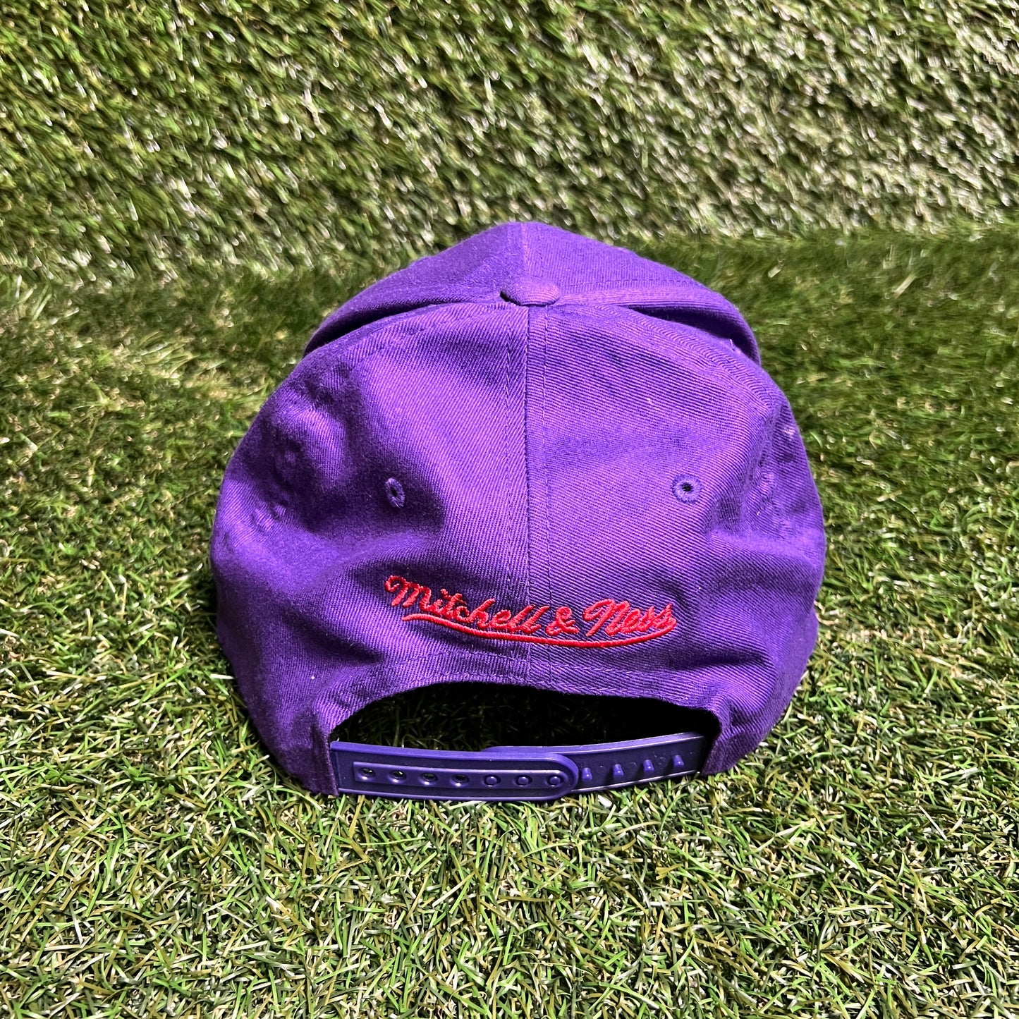 Mitchell & Ness Toronto Raptors Purple Hat Size One Size USED v15954