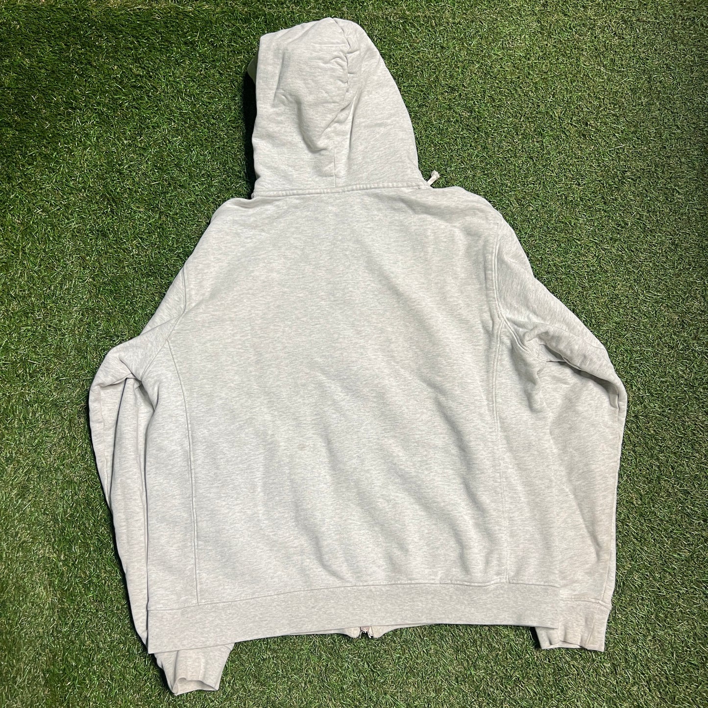 Kith Small Text Logo Grey Zip Up Hoodie Size Medium USED X11647